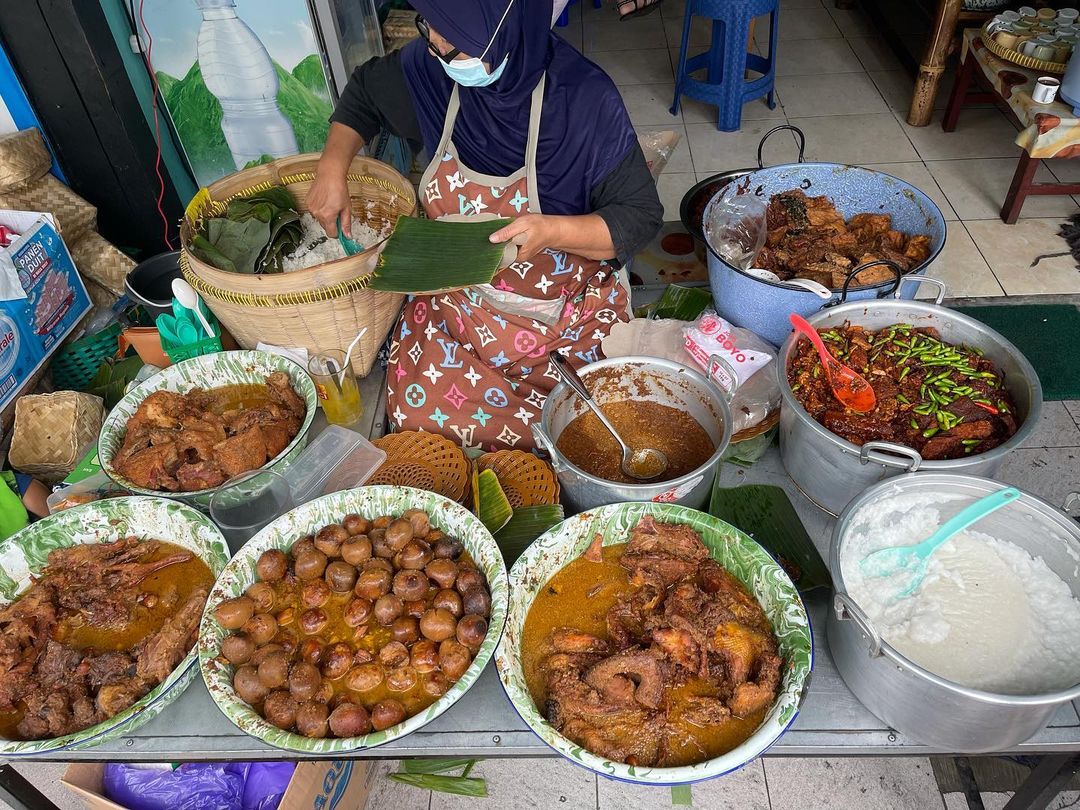 Rasa Manis yang Mengalir di Setiap Langkah di Cilacap